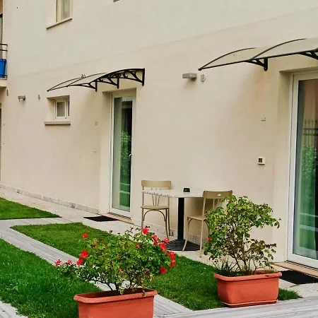 Garda Πανσιόν Colà